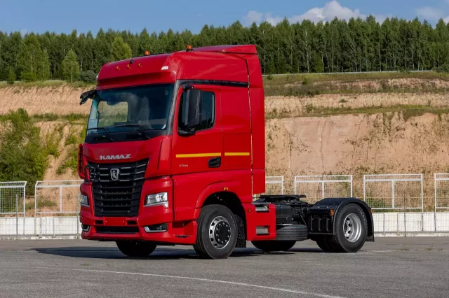 Фото №1: Седельный тягач КАМАЗ-54901-70028-СА