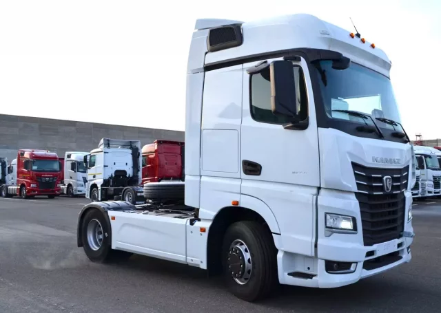 Фото №4: Седельный тягач КАМАЗ-54901-70011-АА