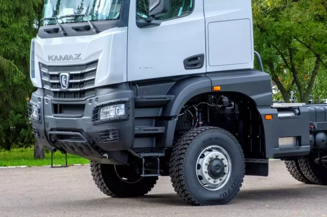 Фото №3: Седельный тягач КАМАЗ-65955-40792-АА