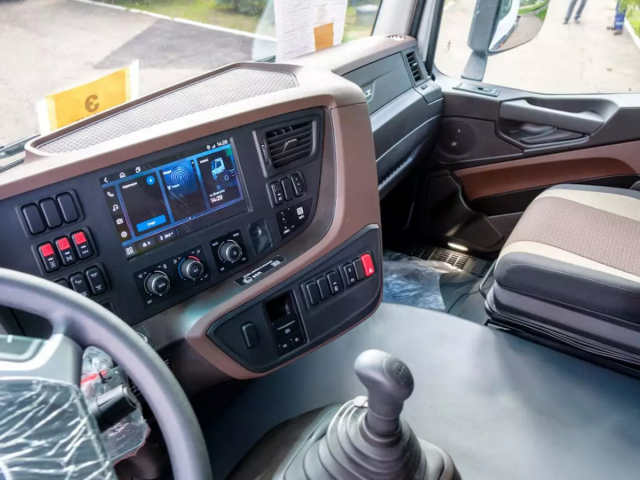 Фото №5: Седельный тягач KAMAZ-65955-40792-АА (поколение К5)