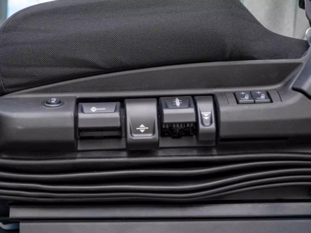 Фото №6: Седельный тягач KAMAZ-65956-40792-АА (поколение К5)