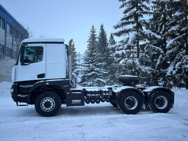 Фото №2: Седельный тягач KAMAZ-65956-40792-АА (поколение К5)
