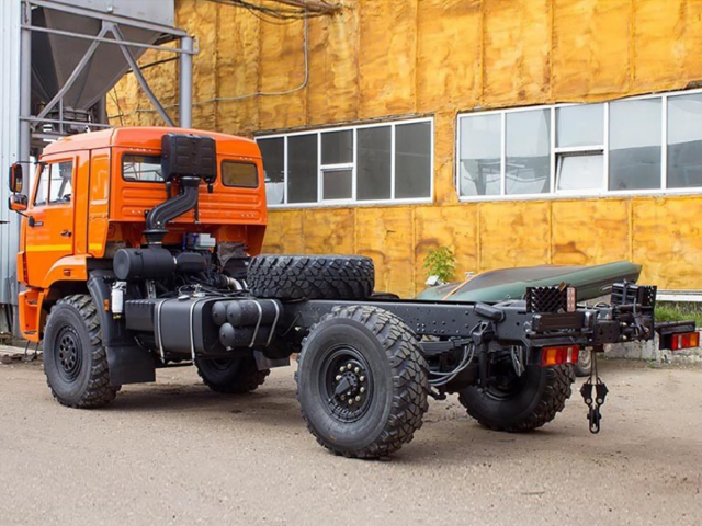 Фото №4: Шасси КАМАЗ-43502 (5,3 тонн, 4х4)