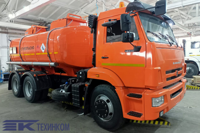 Фото №1: Автотопливозаправщик АТЗ-13 на шасси KAMAZ-65115
