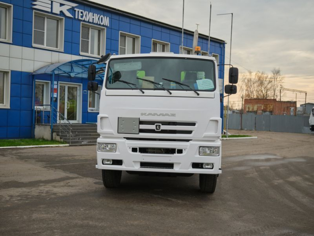 Фото №8: Автотопливозаправщик CHAMELEON-10 на шасси KAMAZ-53605