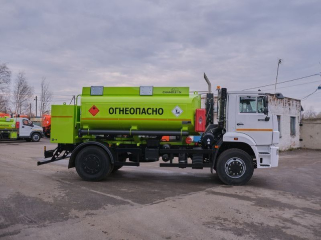 Фото №9: Автотопливозаправщик CHAMELEON-10 на шасси KAMAZ-53605