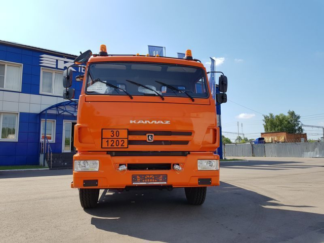 Фото №2: Автотопливозаправщик CHAMELEON-12-2 на шасси KAMAZ-65115