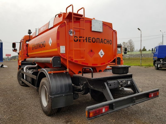 Фото №6: Автотопливозаправщик CHAMELEON-8.5 на шасси KAMAZ-43253