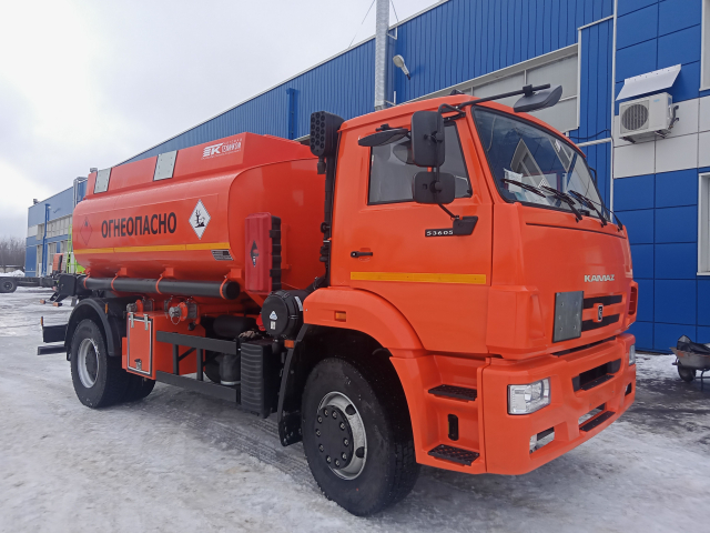 Фото №2: Автотопливозаправщик CHAMELEON-8.5 на шасси KAMAZ-53605
