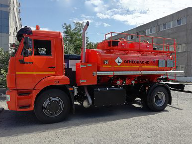 Фото №1: Автотопливозаправщик АТЗ-8 на шасси KAMAZ-43253
