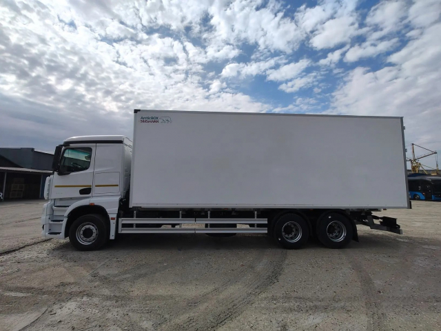 Фото №5: Автофургон N330-003-49 на шасси KAMAZ-65658