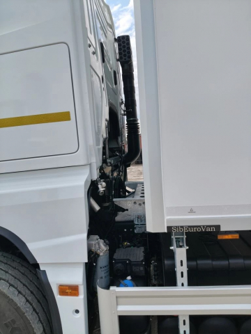 Фото №10: Автофургон N330-003-49 на шасси KAMAZ-65658