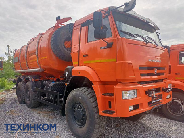 Фото №1: Автотопливозаправщик АТЗ-20 на шасси KAMAZ-65222