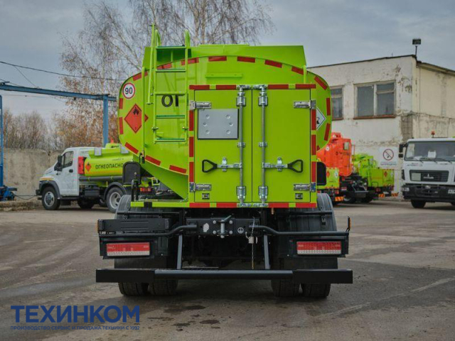 Фото №3: Автотопливозаправщик CHAMELEON-10 на шасси KAMAZ-53605