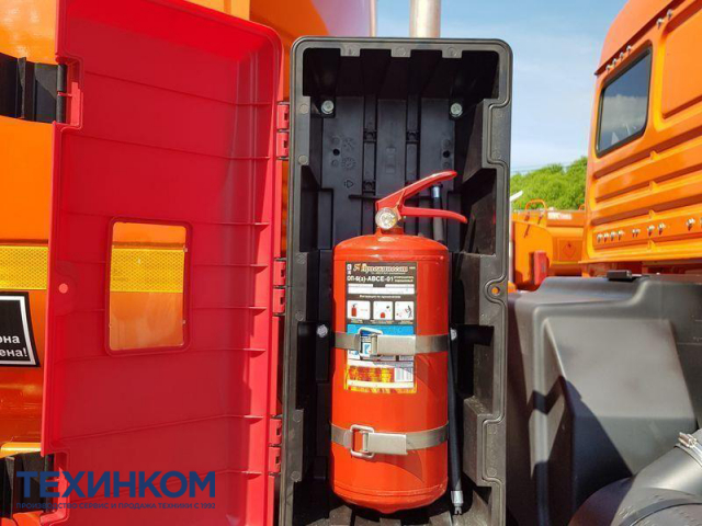 Фото №8: Автотопливозаправщик CHAMELEON-12 на шасси KAMAZ-65115