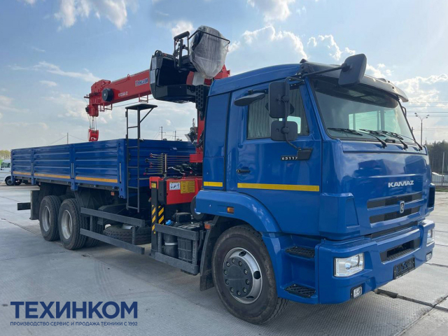 Фото №1: Бортовой автомобиль KAMAZ-65117-3010-48 с КМУ Kanglim 1256 (арт. 6590-120921-48)