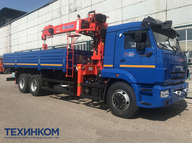 Фото №1: Бортовой автомобиль KAMAZ-65117-4010-48 с КМУ Kanglim 1256 (арт. 6590-120953-48)