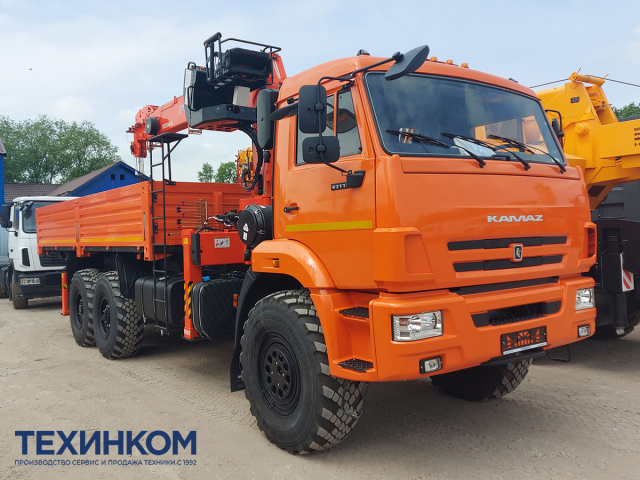 Фото №1: Бортовой автомобиль KAMAZ-43118-73094-50 с КМУ Kanglim 1256 (арт. 6591-120091-50)