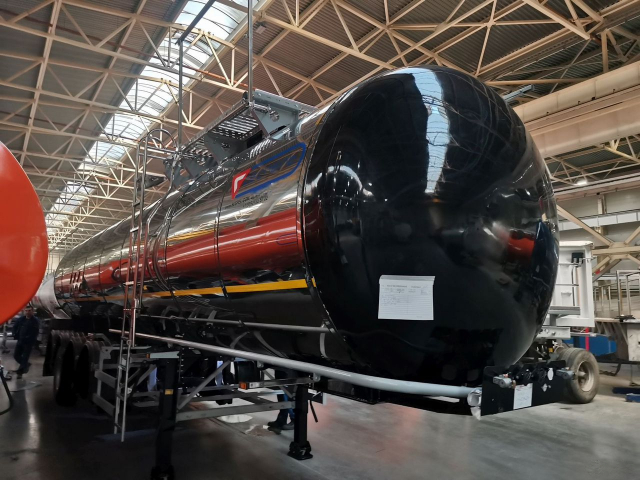 Фото №3: Полуприцеп битумовоз Сеспель SF4B, 2024 г.