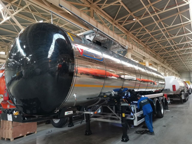Фото №2: Полуприцеп битумовоз Сеспель SF4B, 2024 г.