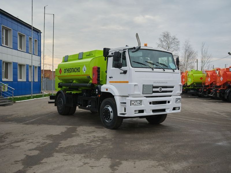 Автотопливозаправщик CHAMELEON-10 на шасси KAMAZ-53605