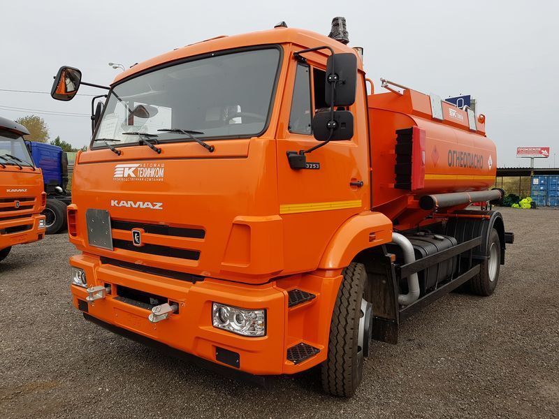 Автотопливозаправщик CHAMELEON-8.5 на шасси KAMAZ-43253