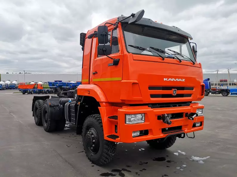 Седельный тягач КАМАЗ-65225